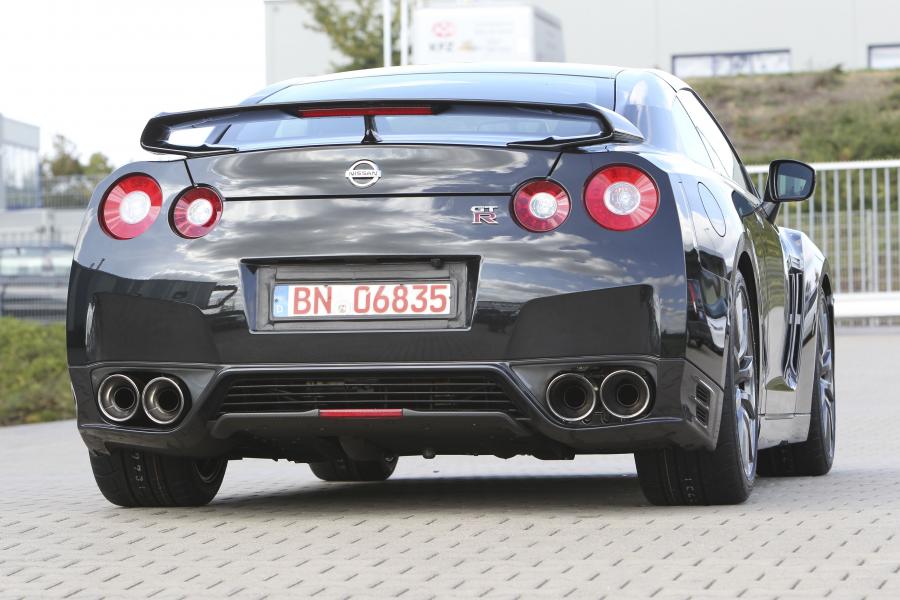  Nissan GT-R 2013 года  (EU) (фото 32 из 69)